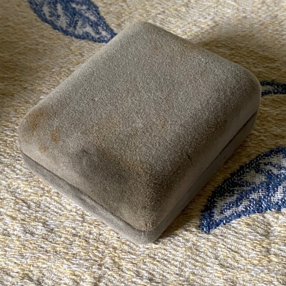 Tru-Kay I February Birthstone Earrings I 14KT GF - Picture 12 of 13